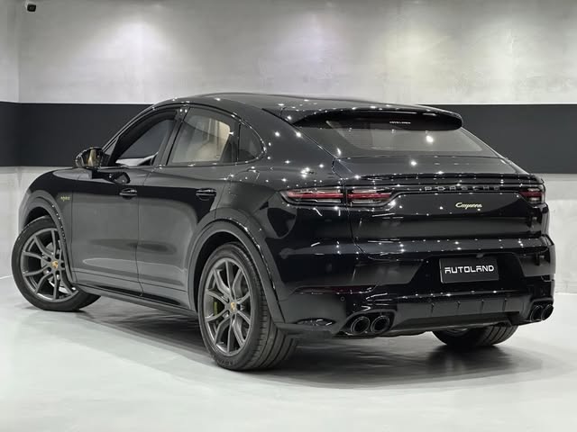PORSCHE CAYENNE 3.0 V6 E HYBRID COUPÉ AWD TIPTRONIC S - Imagem 3