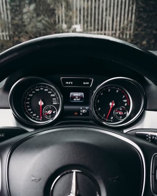 MERCEDES-BENZ GLE GLE400 COUPÉ - Imagem 4
