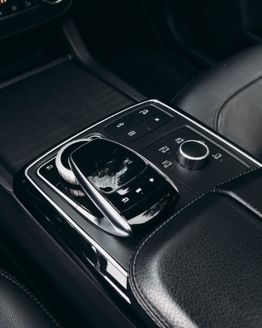 MERCEDES-BENZ GLE GLE400 COUPÉ - Imagem 6