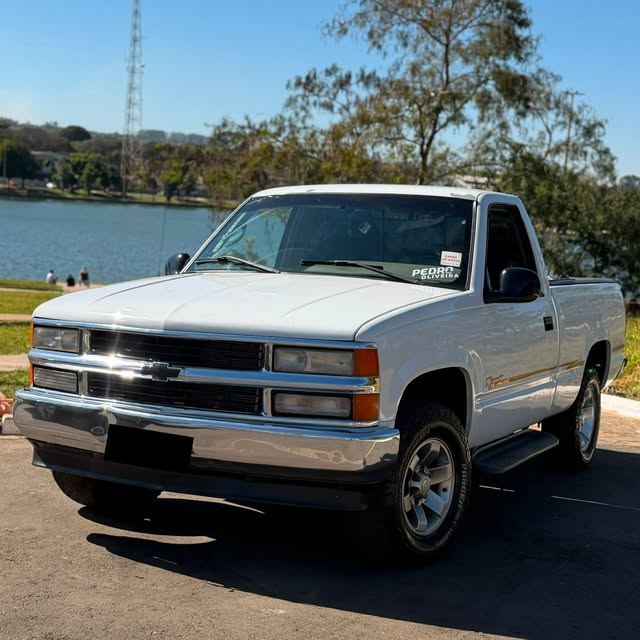 CHEVROLET SILVERADO - Imagem 1