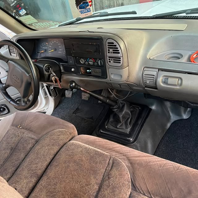 CHEVROLET SILVERADO - Imagem 16
