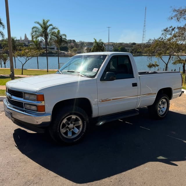 CHEVROLET SILVERADO - Imagem 9
