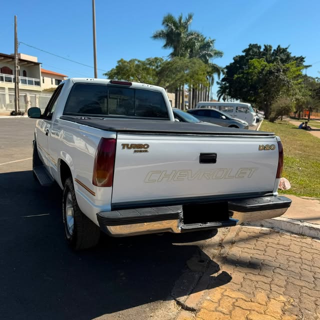 CHEVROLET SILVERADO - Imagem 10
