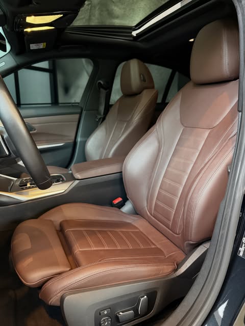 BMW 320I M SPORT - Imagem 7