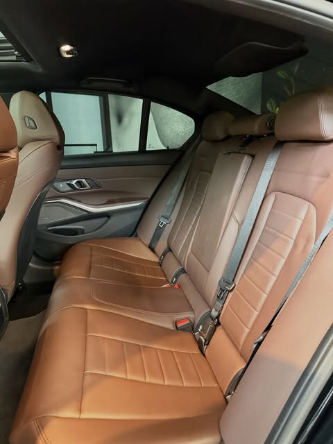 BMW 320I M SPORT - Imagem 8