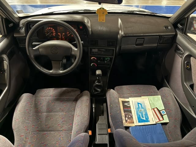 CHEVROLET KADETT SPORT 2.0 EFI - Imagem 13