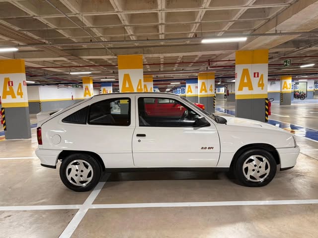 CHEVROLET KADETT SPORT 2.0 EFI - Imagem 8