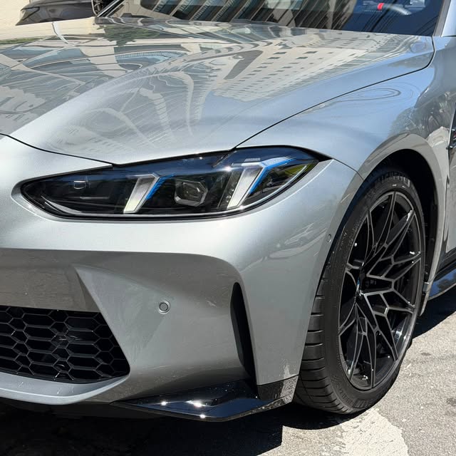 BMW M3 COMPETITION - Imagem 9