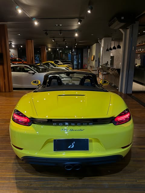 PORSCHE 718 BOXSTER - Imagem 4