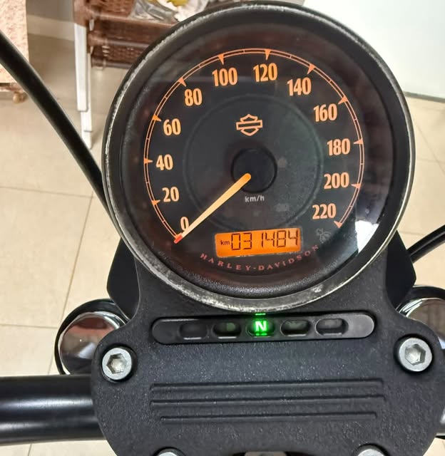 HARLEY-DAVIDSON XL 1200 NS - Imagem 11