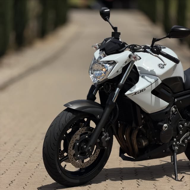 YAMAHA XJ6 - Imagem 2