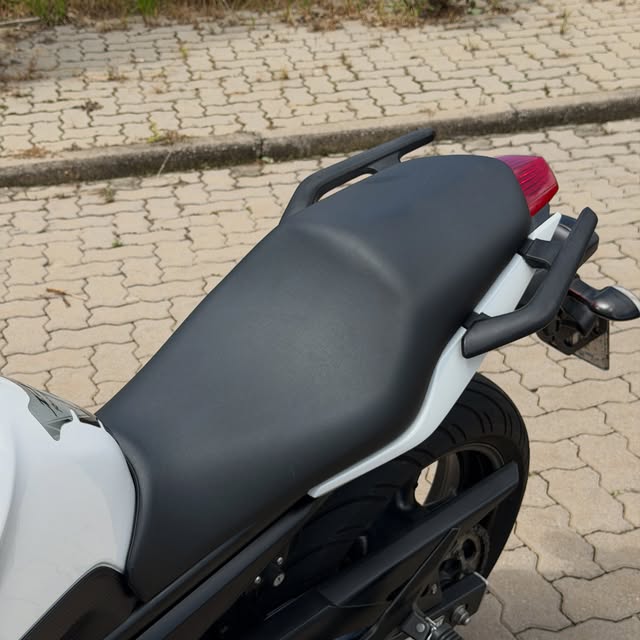 YAMAHA XJ6 - Imagem 8