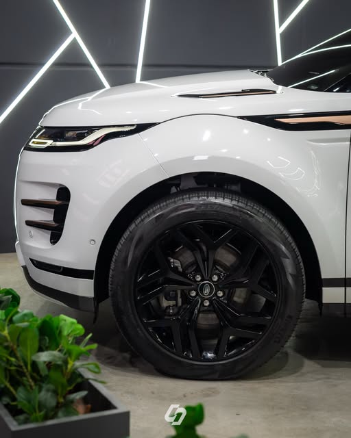 LAND ROVER EVOQUE P250 HSE R-DYNAMIC - Imagem 17