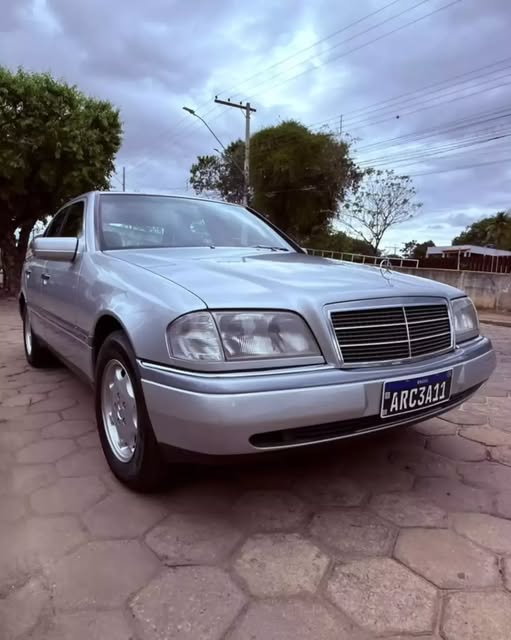 MERCEDES-BENZ C 220 - Imagem 7
