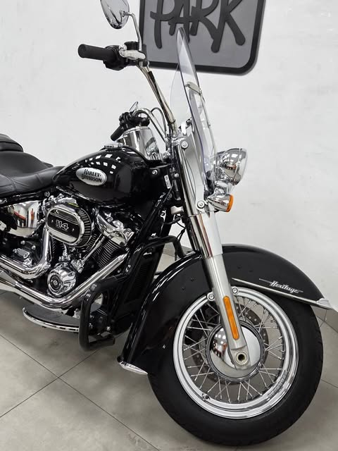 HARLEY-DAVIDSON SOFTAIL HERITAGE CLASSIC - Imagem 4