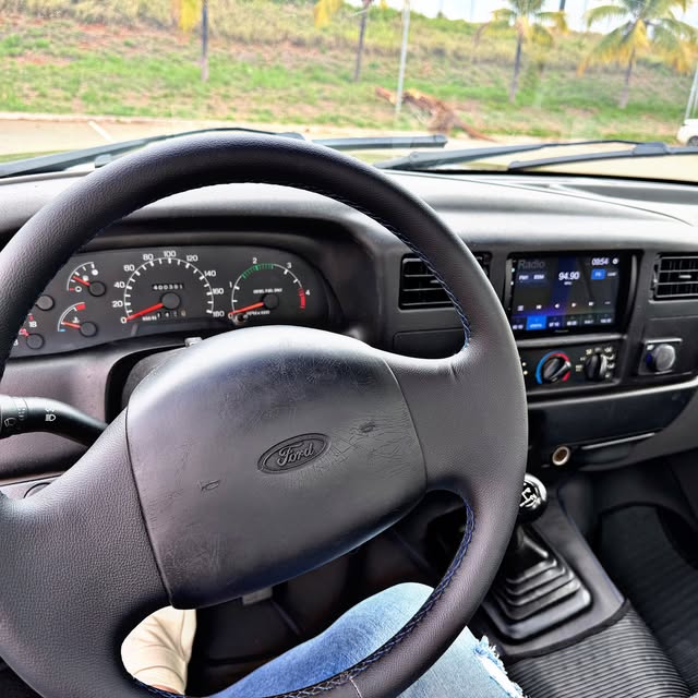 FORD F-250 XL-L - Imagem 11
