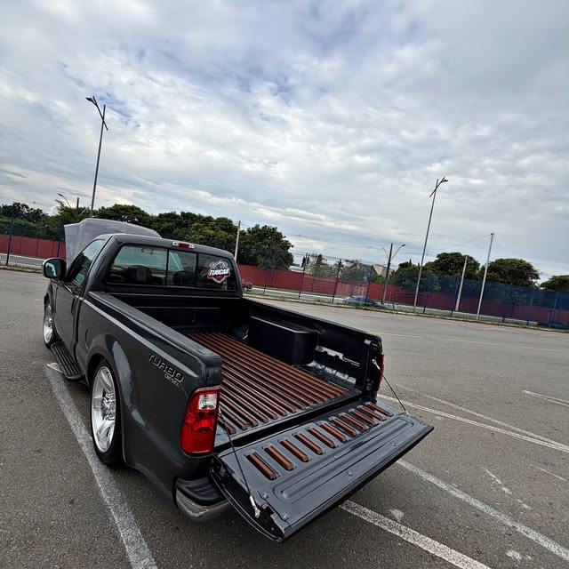 FORD F-250 XL-L - Imagem 4