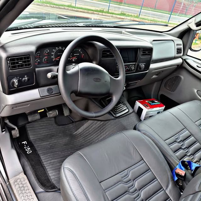 FORD F-250 XL-L - Imagem 8
