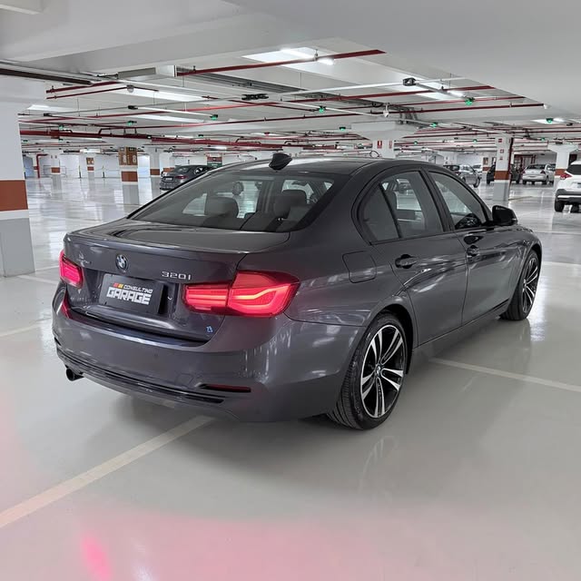 BMW 320I SPORT PLUS - Imagem 4