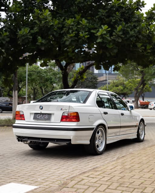 BMW M3 - Imagem 4