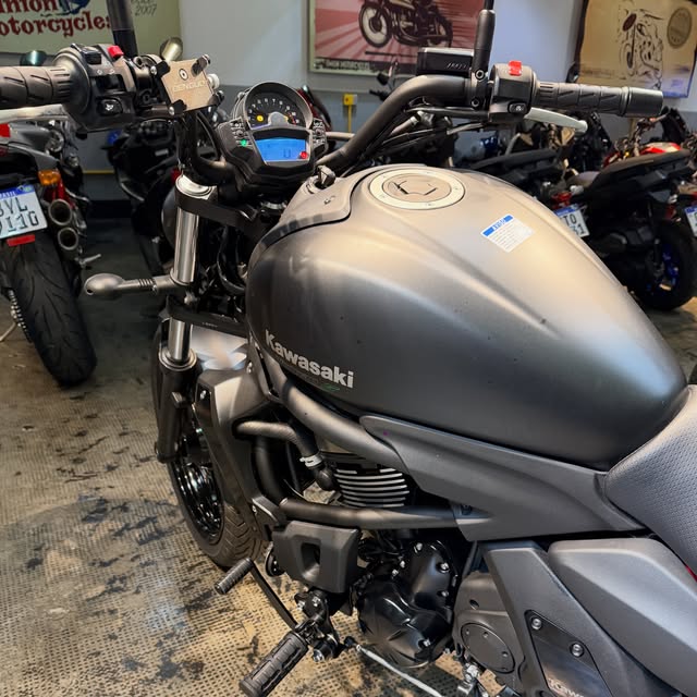 KAWASAKI VULCAN S ABS - Imagem 10