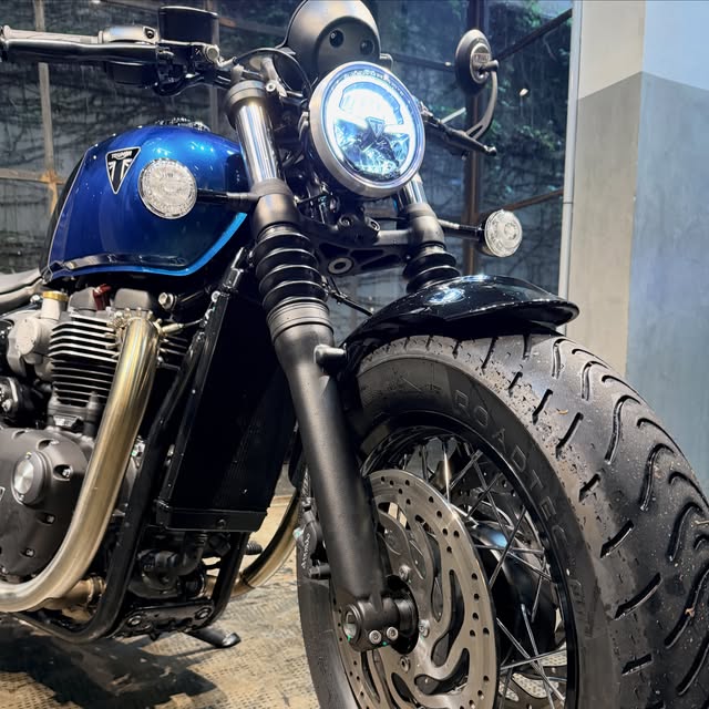 TRIUMPH BONNEVILLE BOBBER 1200 - Imagem 2