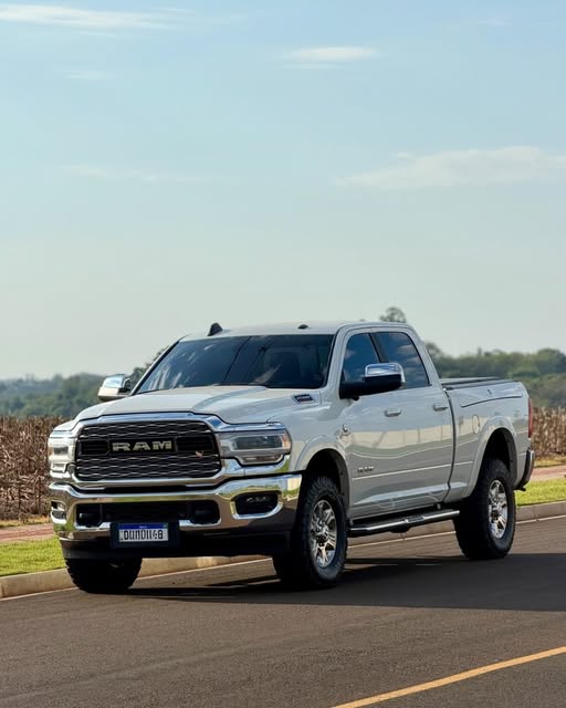 RAM 2500 LARAMIE - Imagem 3