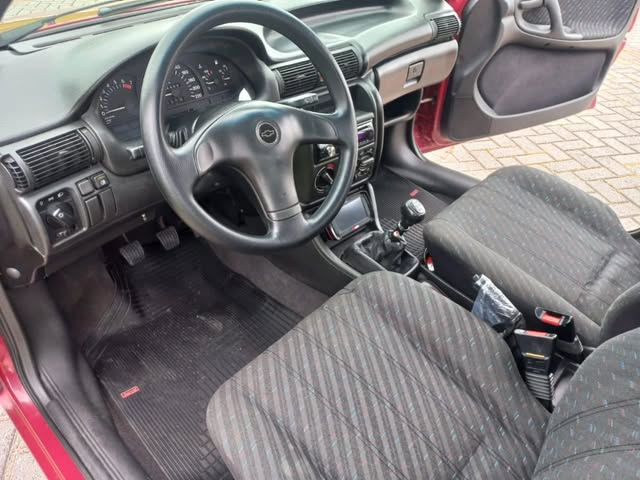 GM ASTRA GLS 2.0 TURBO - Imagem 13
