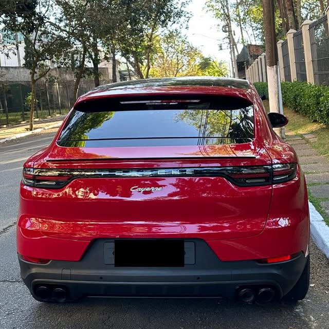 PORSCHE CAYENNE E-HYBRID - Imagem 9