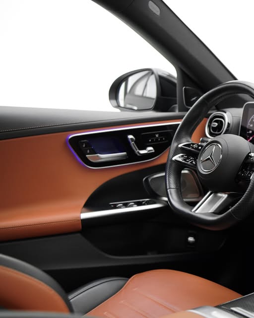 MERCEDES-BENZ C AMG LINE - Imagem 4