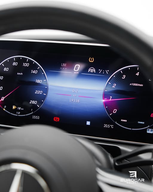 MERCEDES-BENZ C AMG LINE - Imagem 7
