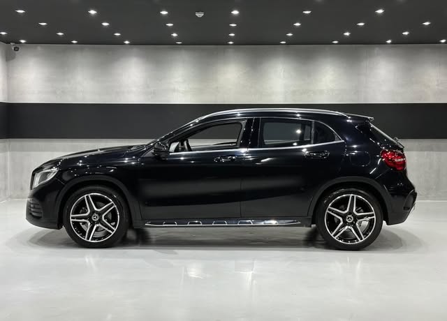 MERCEDES-BENZ GLA 250 - Imagem 9