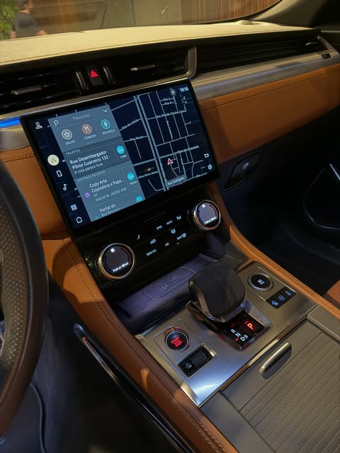 JAGUAR F-PACE SE P400E R-DYNAMIC - Imagem 13