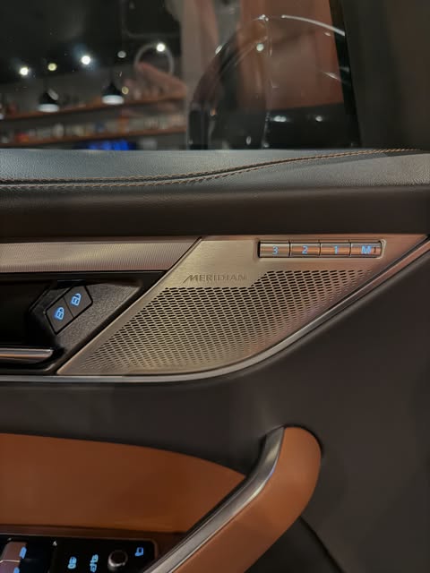 JAGUAR F-PACE SE P400E R-DYNAMIC - Imagem 14