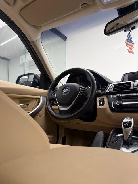 BMW 320I - Imagem 6