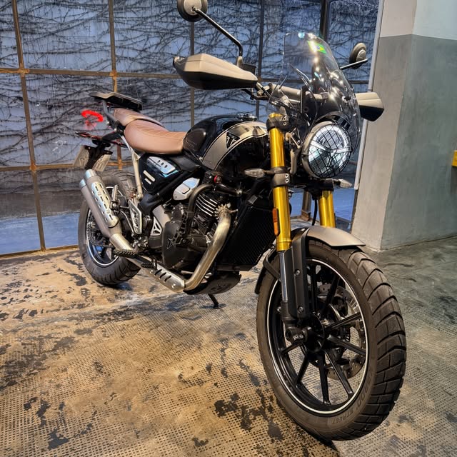TRIUMPH SCRAMBLER - Imagem 1