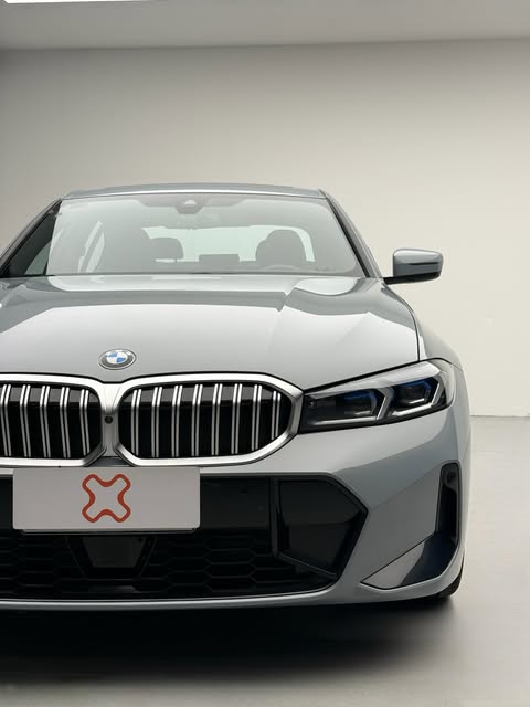 BMW 320I M SPORT - Imagem 3