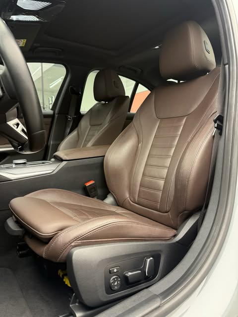 BMW 320I M SPORT - Imagem 4