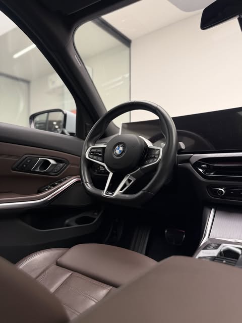 BMW 320I M SPORT - Imagem 7