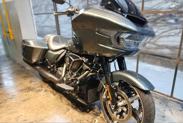 HARLEY-DAVIDSON ROAD GLIDE - Imagem 1