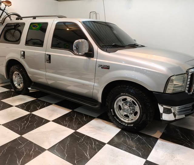 FORD F-250 TROPICAL / TROPIVAN - Imagem 12