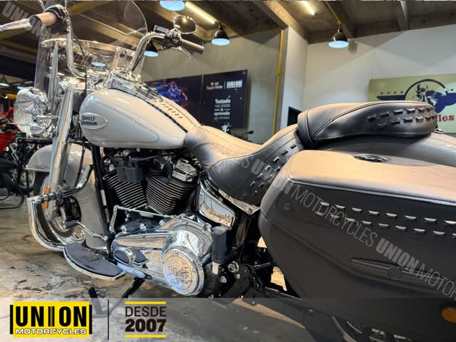HARLEY-DAVIDSON HERITAGE CLASSIC 114 - Imagem 8