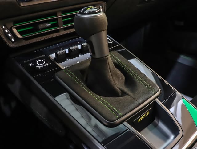 PORSCHE 911 GT3 - Imagem 13