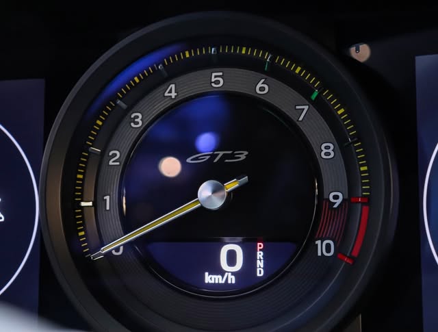 PORSCHE 911 GT3 - Imagem 14