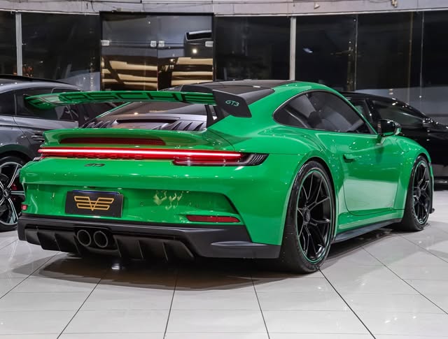 PORSCHE 911 GT3 - Imagem 4