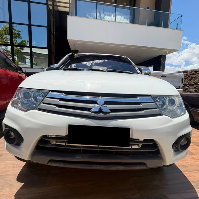 MITSUBISHI L200 - Imagem 4