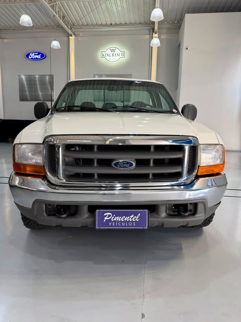 FORD F-250 XLT-L - Imagem 5