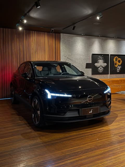 VOLVO EX30 ULTRA - Imagem 1