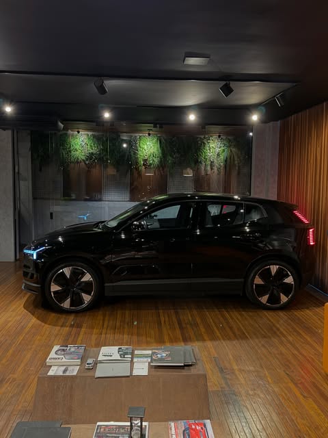 VOLVO EX30 ULTRA - Imagem 2