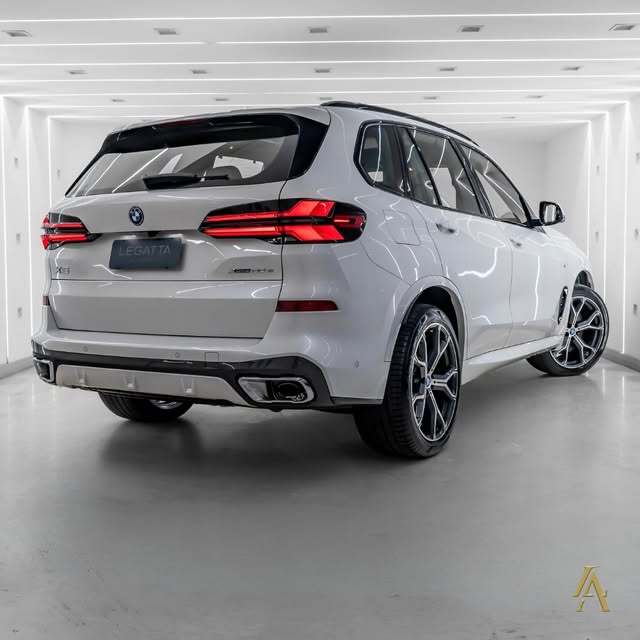 BMW X5 50E M SPORT - Imagem 2